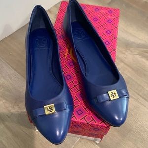 Tory Burch Hugo blue leather flats